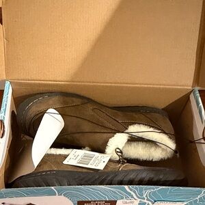 NWT jsport Brown Women’s Loafers with Memory Foam